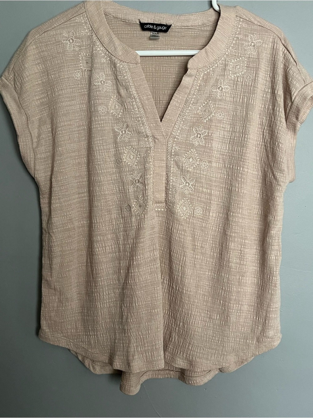 Cable & Gauge Pale Beige Embroidered Split-Neck Top